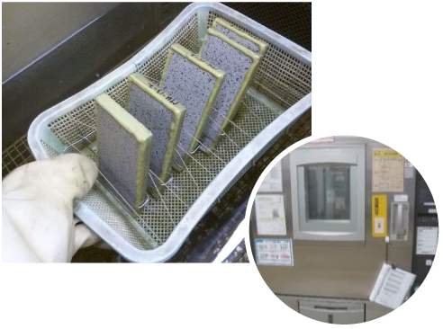 耐温水・耐湿度試験の様子